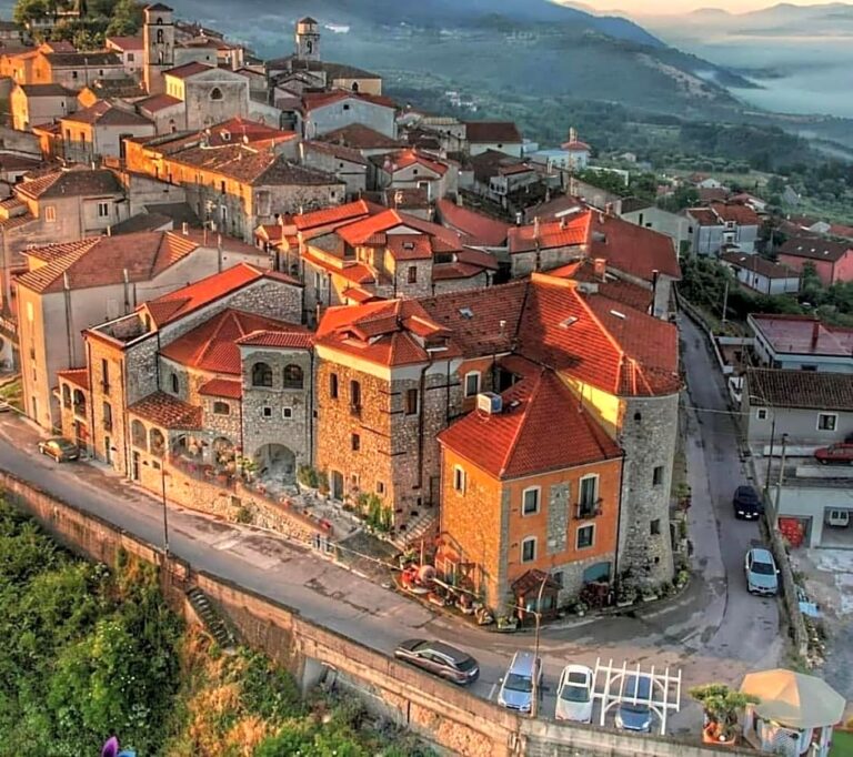 Atena Lucana dall'alto